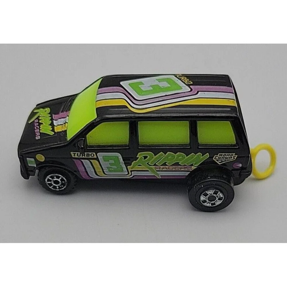 2 Vtg Road Champs Racing Car ~ 1986 Hawaiian Punch Car & 1990 Rippin Racers Van*
